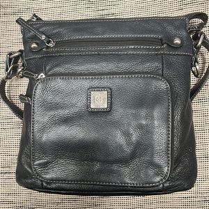 Giani Bernini black leather cross body